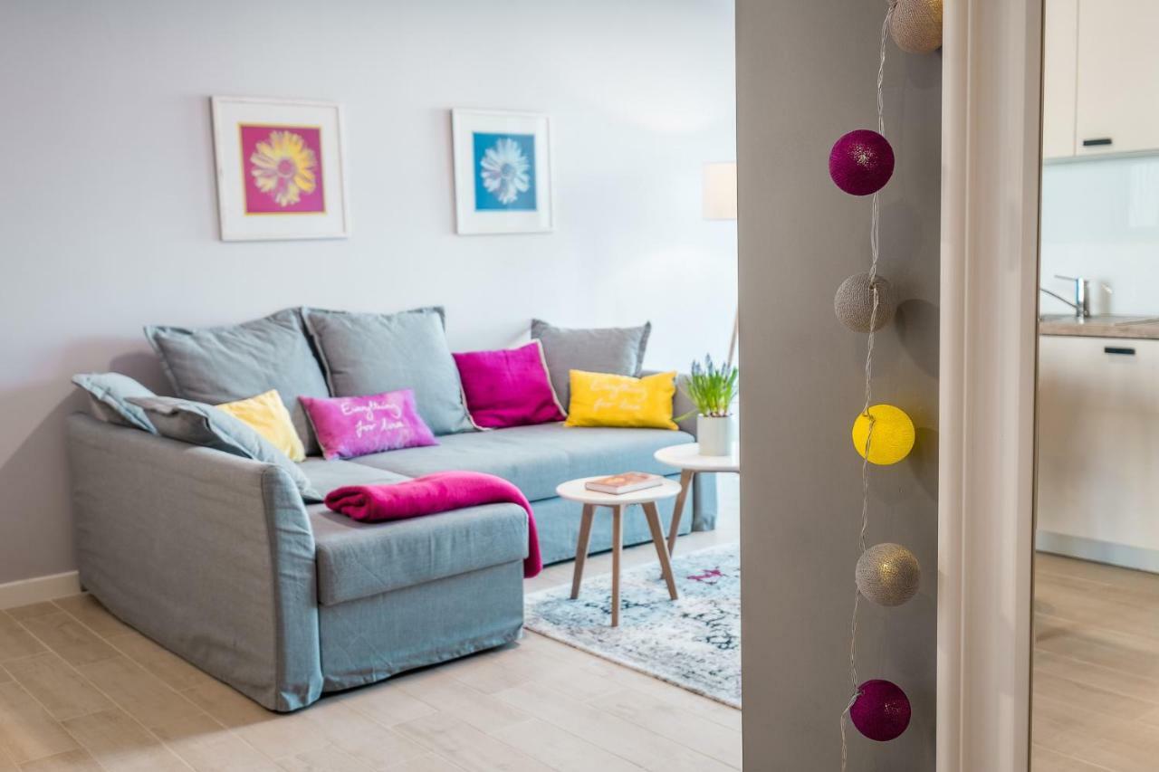 Appartement Raya Mansion Varsovie Extérieur photo